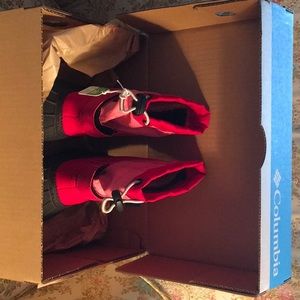 Columbia Boots, Pink